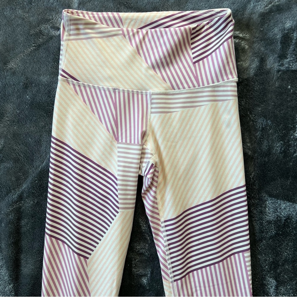 Old Navy Active High Waisted Leggings